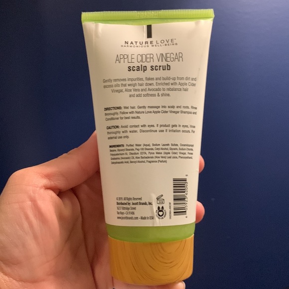 Apple Cider Vinegar Scalp Scrub - Picture 2 of 4